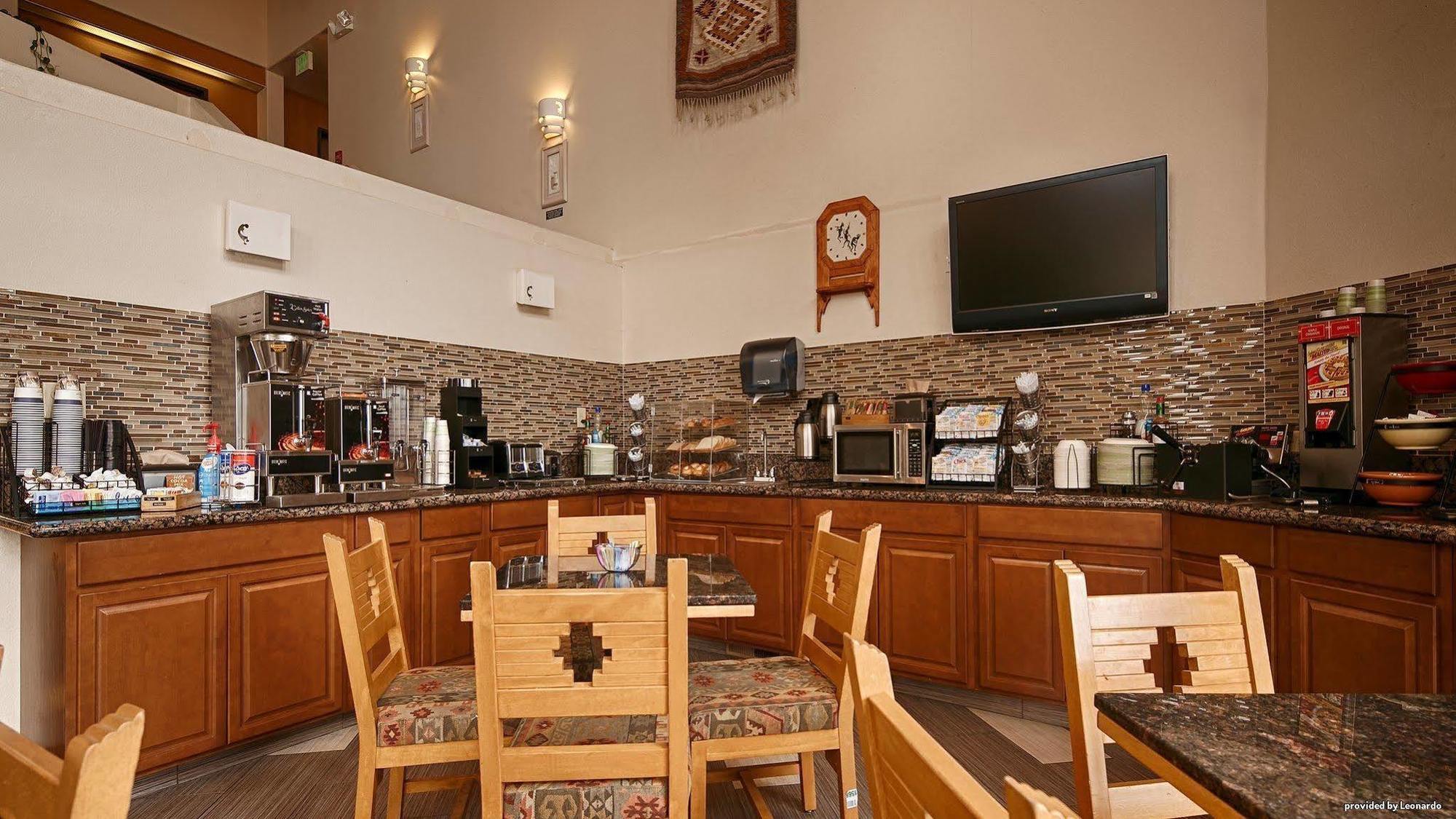Hotel Western Kiva 3*