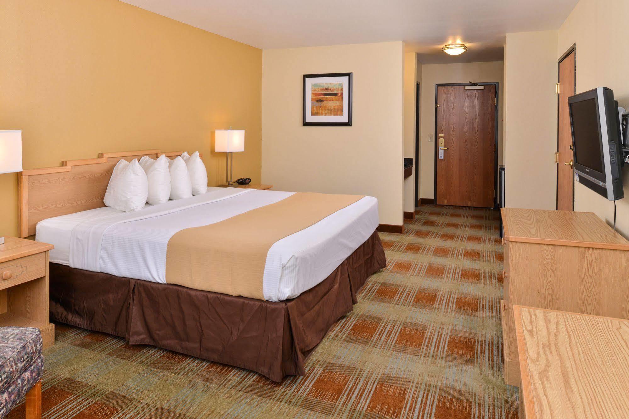 Hotel Western Kiva 3*