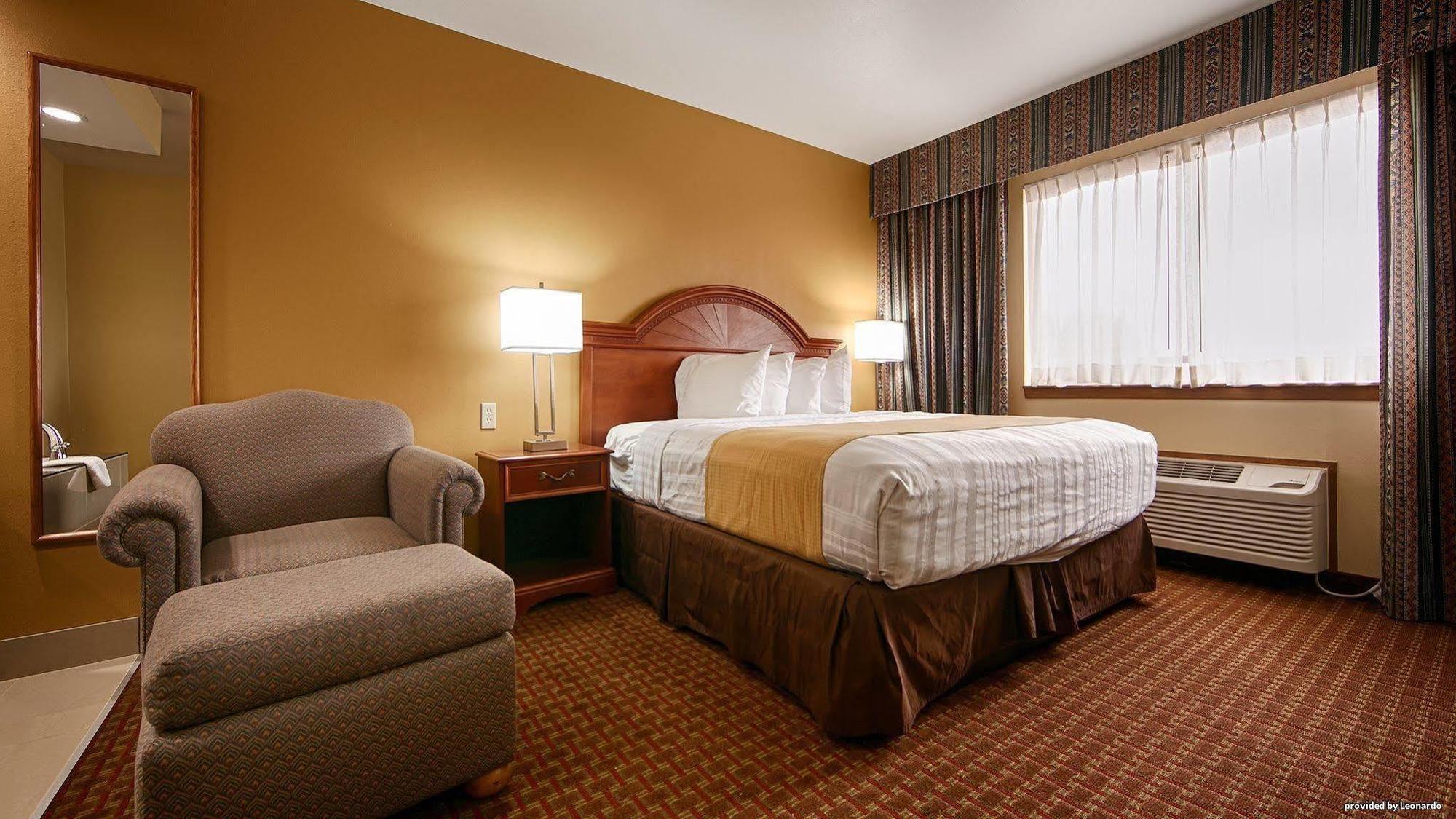 Western Kiva 3* Fort Collins